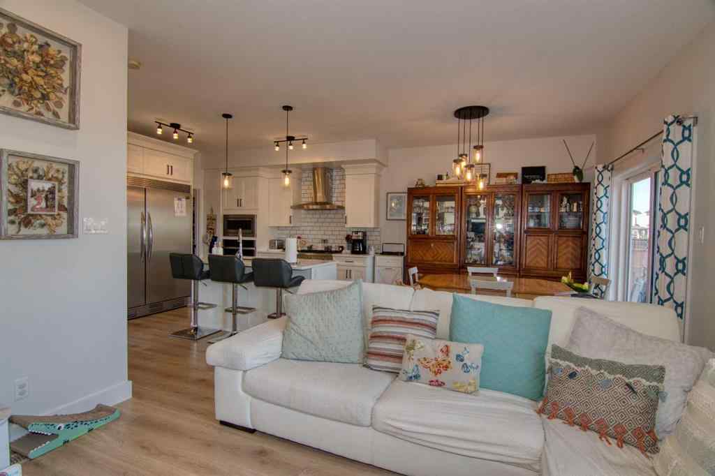 MLS® A2251062 - 1353 Pacific Circle W in Garry Station Lethbridge, Residential