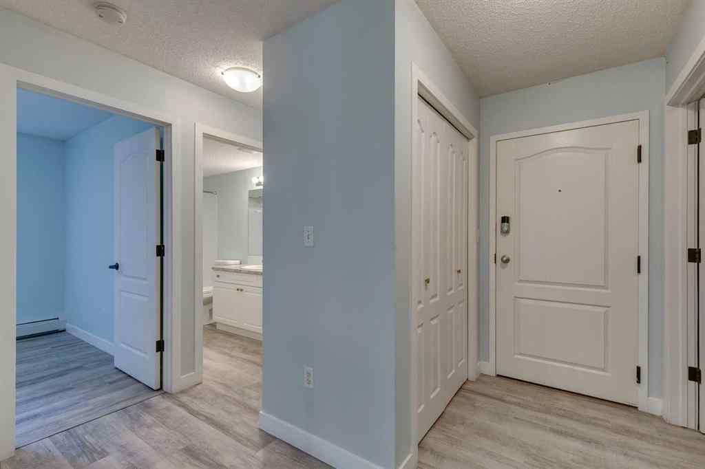 MLS® A2251064 - Unit #215 30 Sierra Morena Mews SW in Signal Hill Calgary, Residential