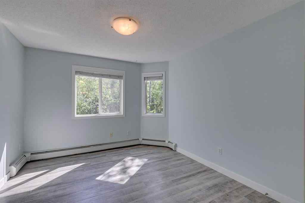 MLS® A2251064 - Unit #215 30 Sierra Morena Mews SW in Signal Hill Calgary, Residential