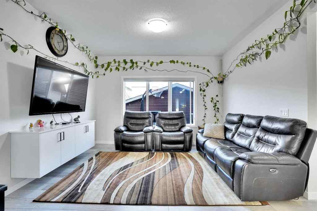 MLS® A2251065 - 22 Savanna Villas NE in Saddle Ridge Calgary, Residential