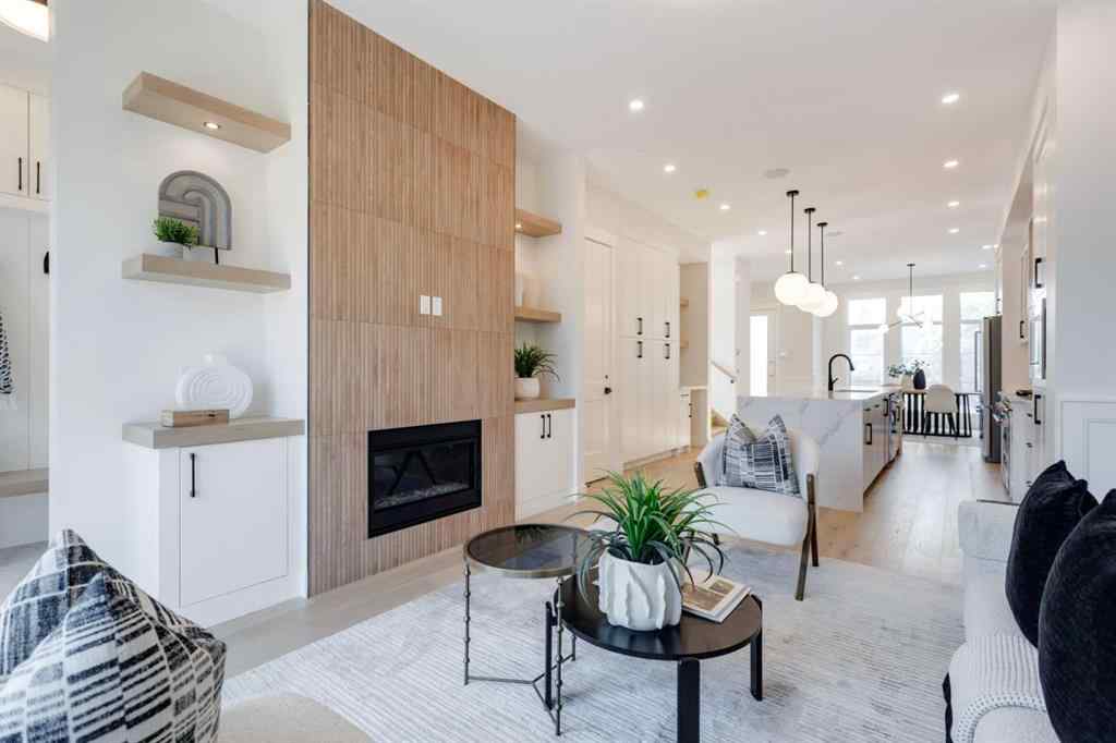 MLS® A2251066 - 422 14 Avenue NE in Renfrew Calgary, Residential