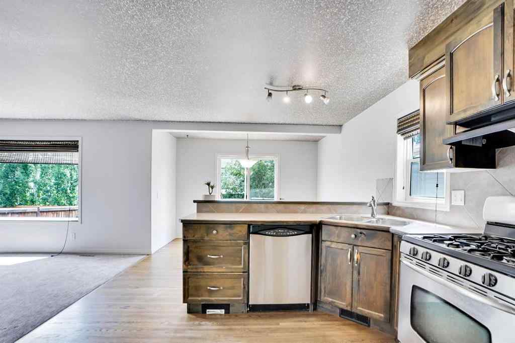 MLS® A2251067 - 210 Crimson Lane  in Rainbow Falls Chestermere, Residential