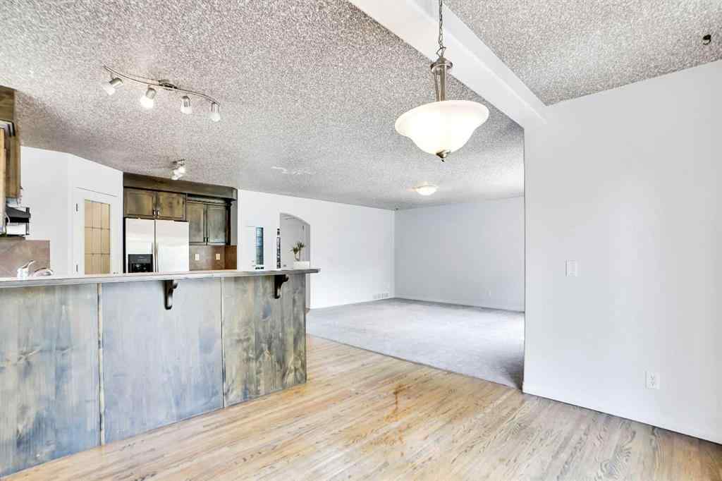 MLS® A2251067 - 210 Crimson Lane  in Rainbow Falls Chestermere, Residential