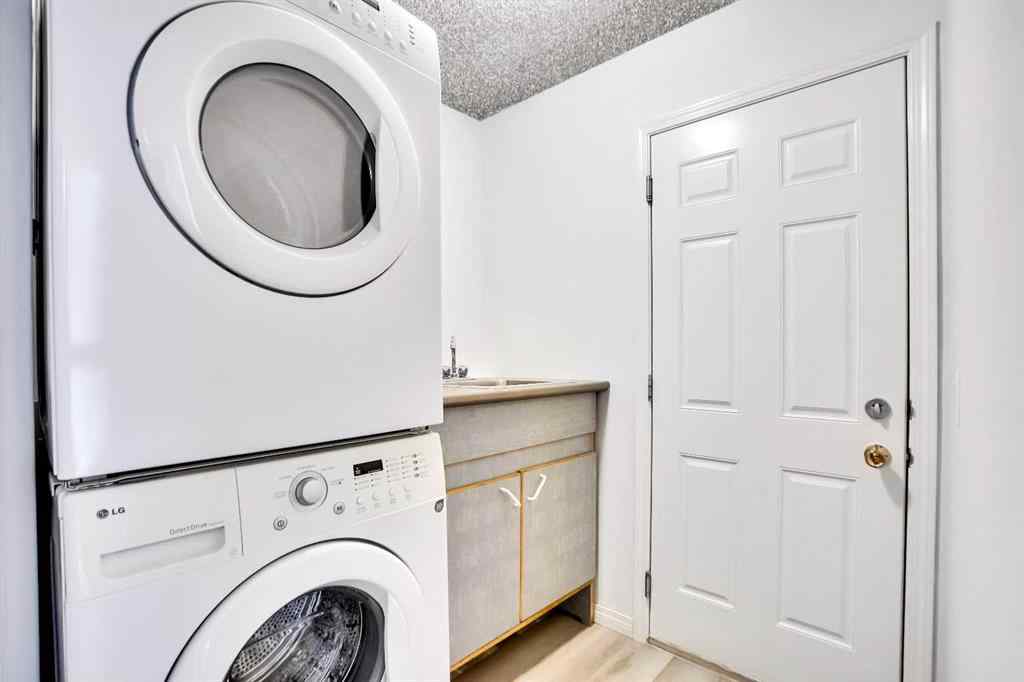 MLS® A2251067 - 210 Crimson Lane  in Rainbow Falls Chestermere, Residential
