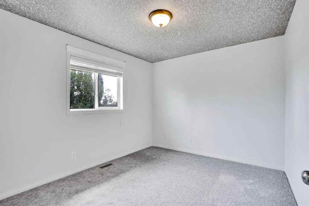 MLS® A2251067 - 210 Crimson Lane  in Rainbow Falls Chestermere, Residential