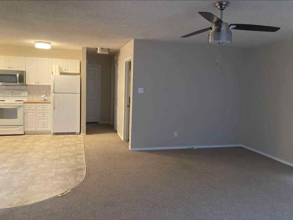 MLS® A2251071 - 16 Rossland Bay SE in Ross Glen Medicine Hat, Residential