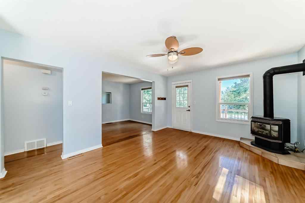 MLS® A2251075 - 520 Royalite Way SE in NONE Diamond Valley, Residential