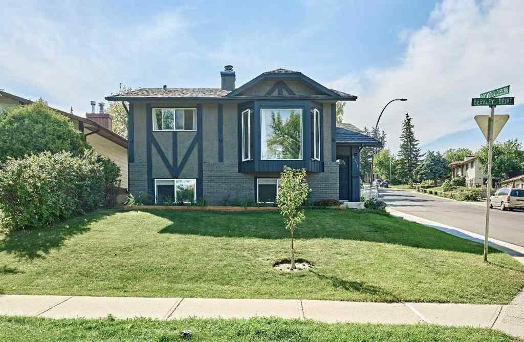 MLS® A2251076 - 1371 BERKLEY Drive NW in Beddington Heights Calgary, Residential