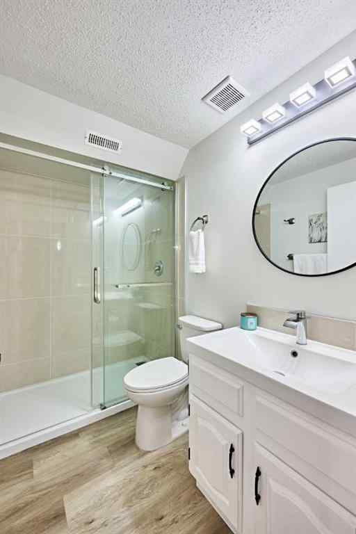 MLS® A2251076 - 1371 BERKLEY Drive NW in Beddington Heights Calgary, Residential