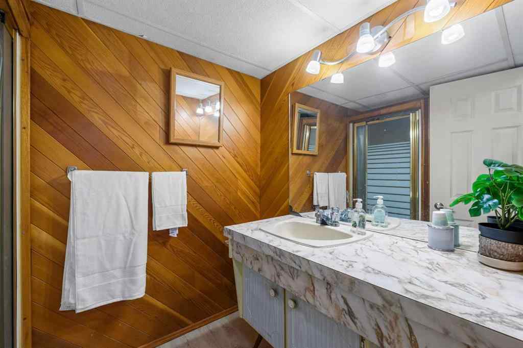 MLS® A2251080 - 924 Cannock Road SW in Canyon Meadows Calgary, Residential