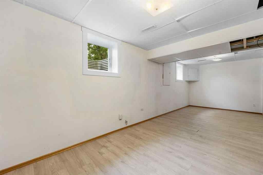 MLS® A2251080 - 924 Cannock Road SW in Canyon Meadows Calgary, Residential
