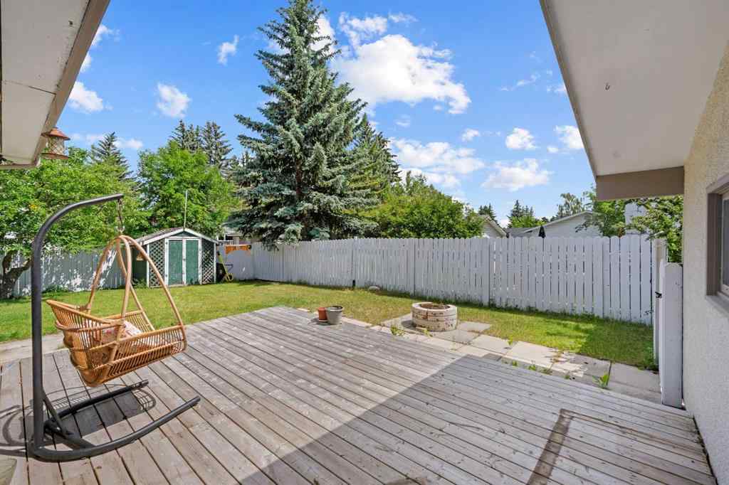 MLS® A2251080 - 924 Cannock Road SW in Canyon Meadows Calgary, Residential
