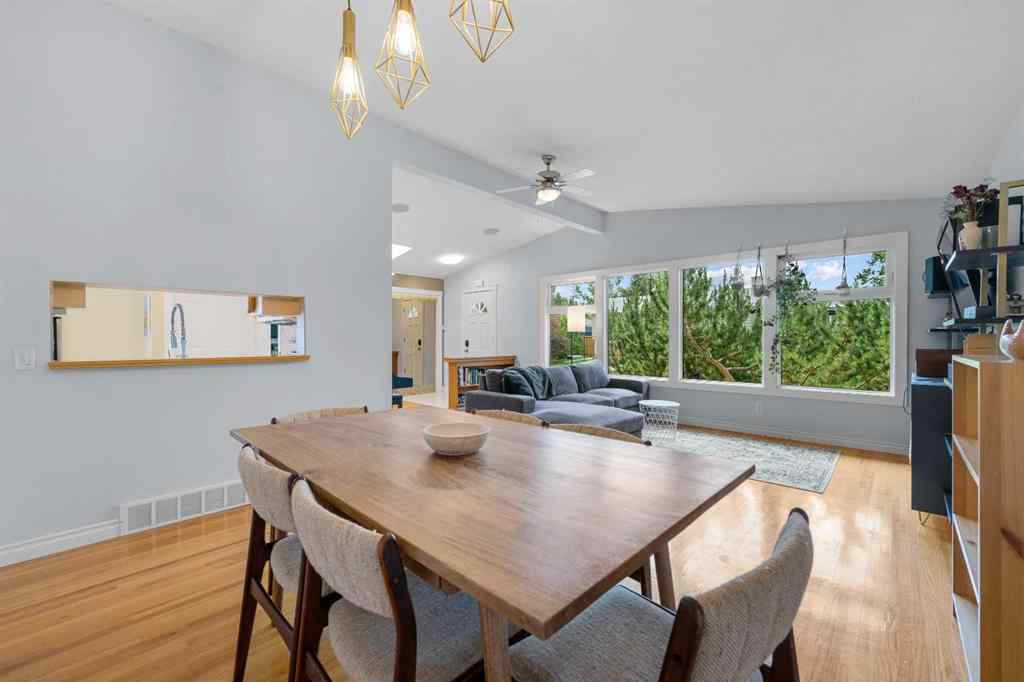 MLS® A2251080 - 924 Cannock Road SW in Canyon Meadows Calgary, Residential