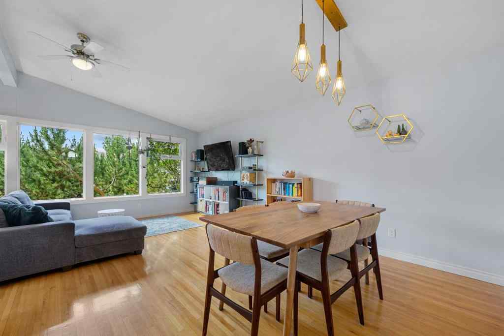 MLS® A2251080 - 924 Cannock Road SW in Canyon Meadows Calgary, Residential