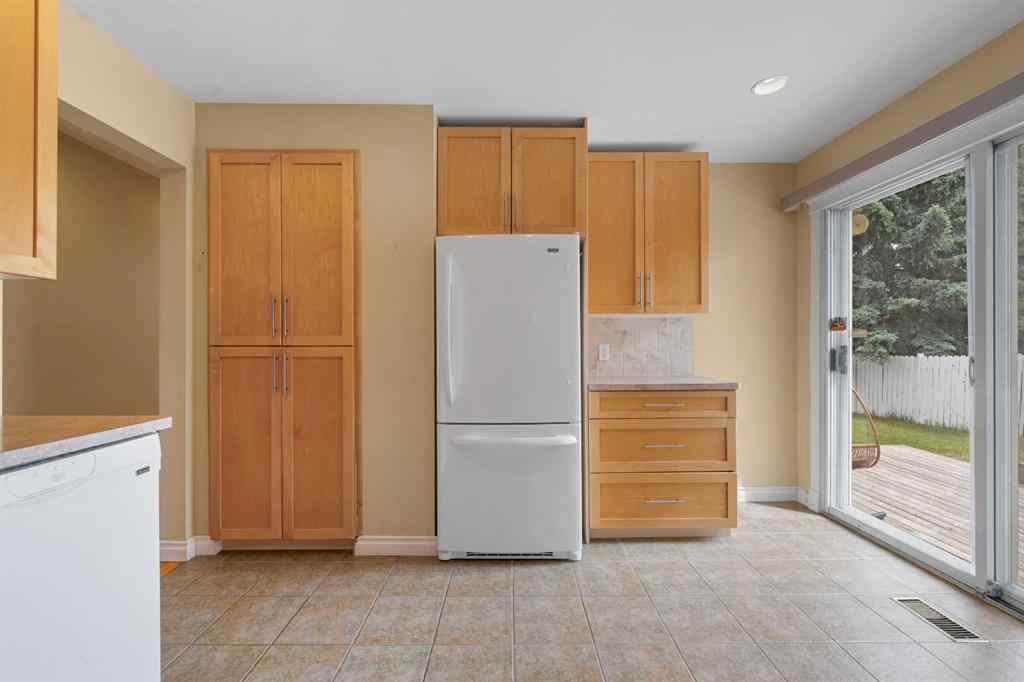 MLS® A2251080 - 924 Cannock Road SW in Canyon Meadows Calgary, Residential