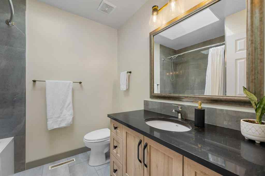 MLS® A2251080 - 924 Cannock Road SW in Canyon Meadows Calgary, Residential