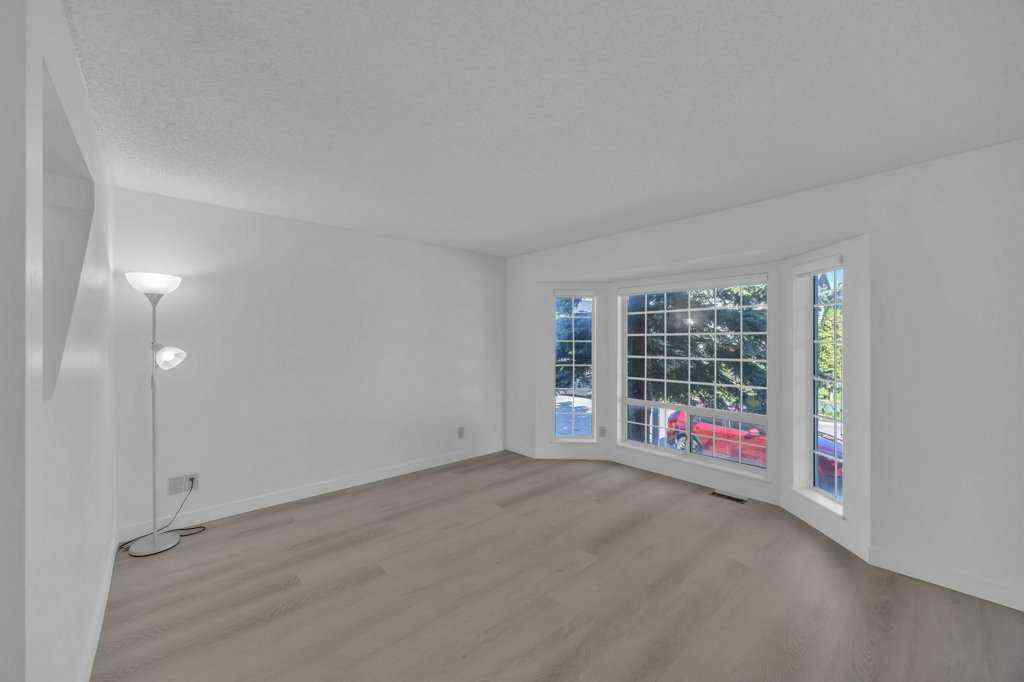 MLS® A2251089 - 67 Martinwood Road NE in Martindale Calgary, Residential