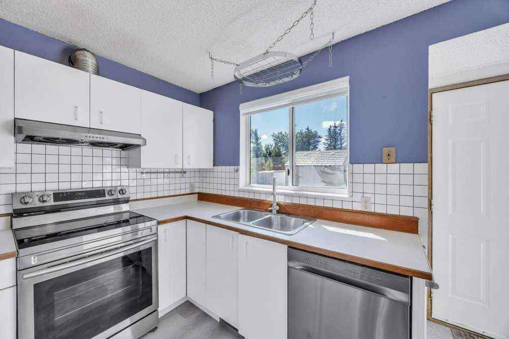 MLS® A2251089 - 67 Martinwood Road NE in Martindale Calgary, Residential