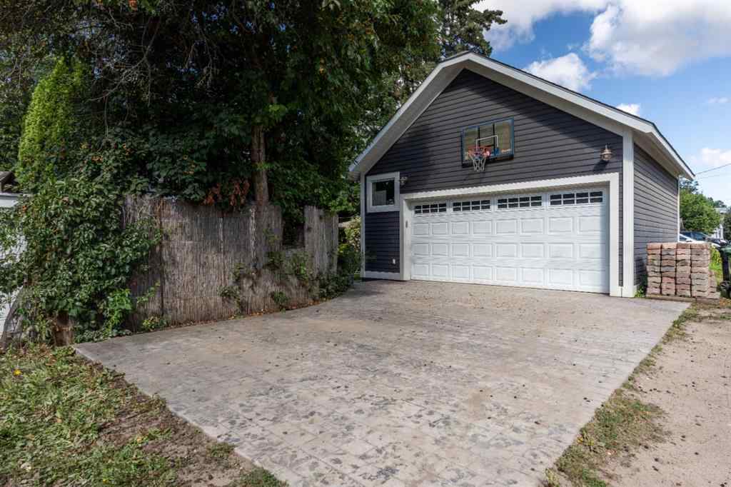 MLS® A2251095 - 4711 49 Street  in Augustana Camrose, Residential