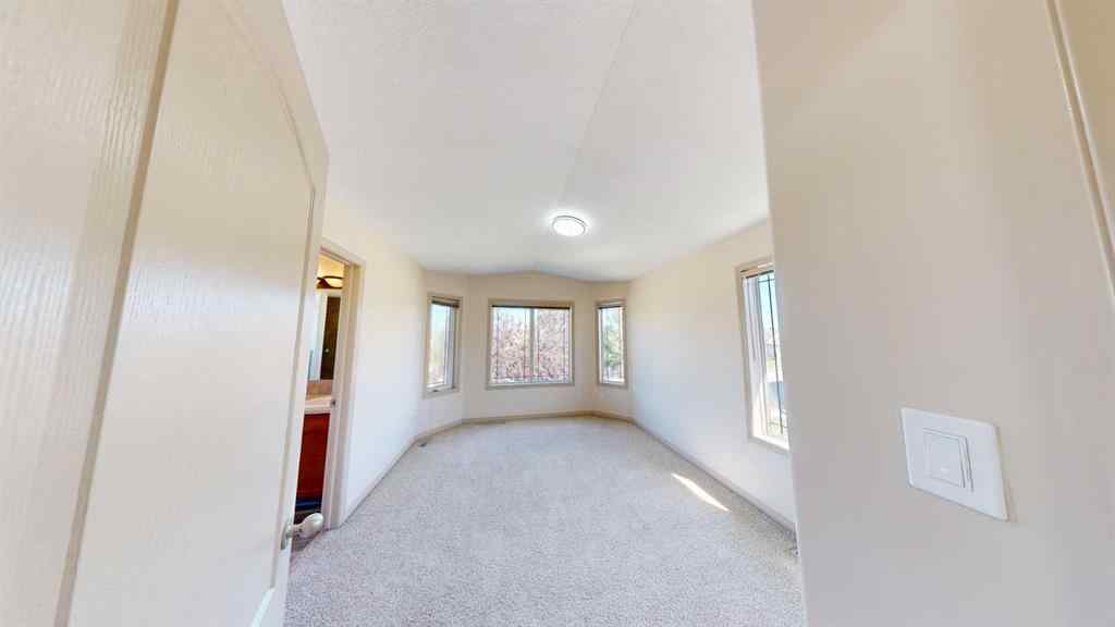 MLS® A2251097 - 138 Southgate Boulevard S in Southgate Lethbridge, Residential