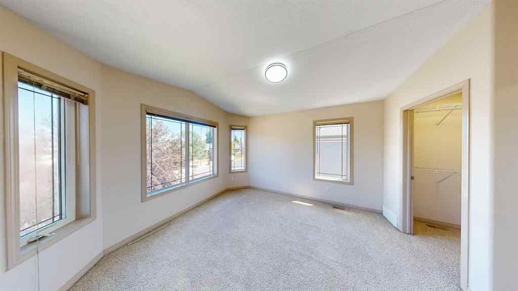 MLS® A2251097 - 138 Southgate Boulevard S in Southgate Lethbridge, Residential