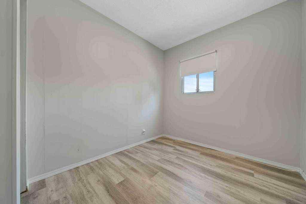 MLS® A2251103 - Unit #31 2248 Southview Drive SE in Crestwood-Norwood Medicine Hat, Mobile