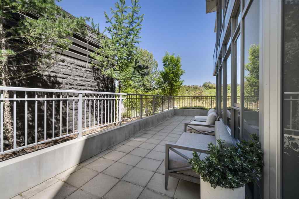 MLS® A2251109 - Unit #102 88 Waterfront Mews SW in Chinatown Calgary, Residential