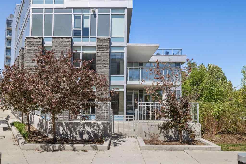 MLS® A2251109 - Unit #102 88 Waterfront Mews SW in Chinatown Calgary, Residential
