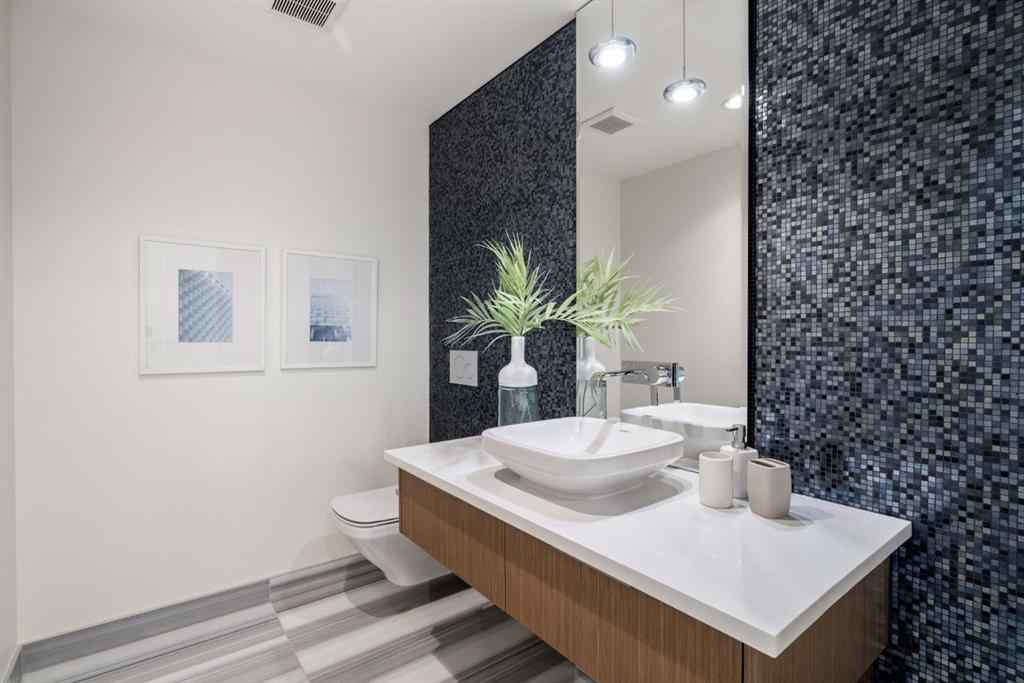 MLS® A2251109 - Unit #102 88 Waterfront Mews SW in Chinatown Calgary, Residential