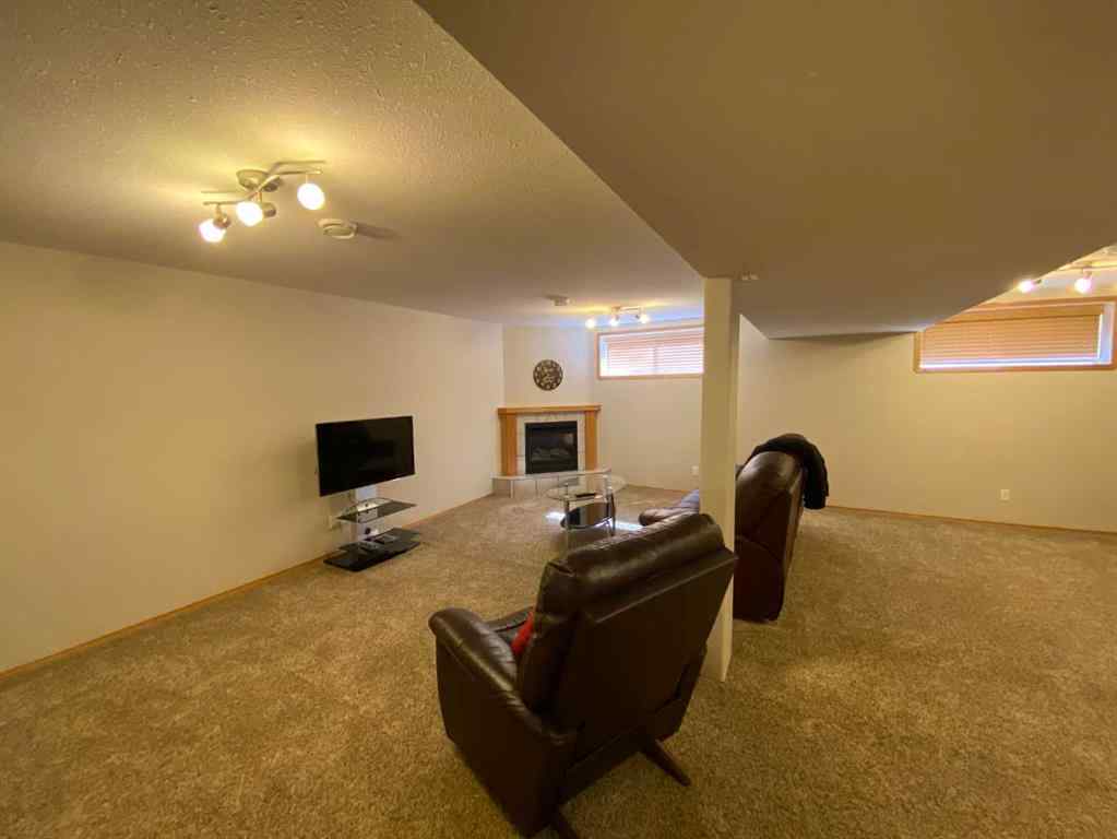 MLS® A2251110 - 90 Upland Road W in Uplands Brooks, Residential