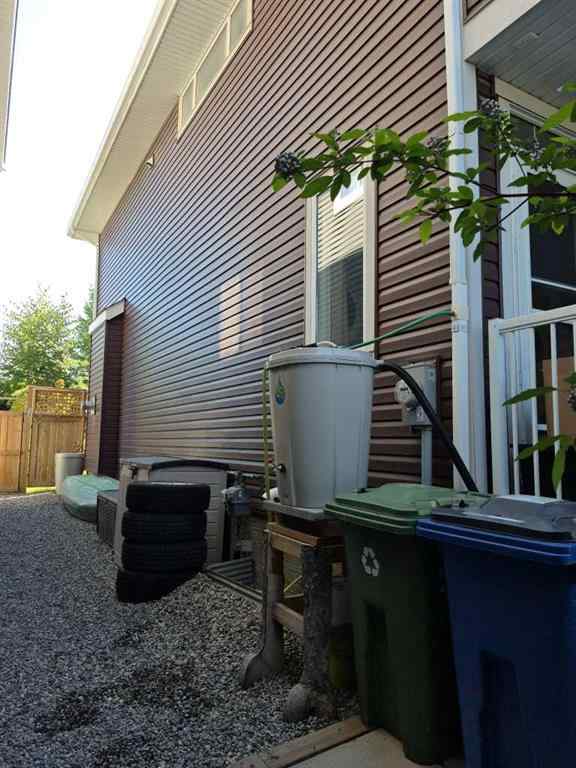 MLS® A2251118 - 582 River Heights Crescent  in River Song Cochrane, Residential