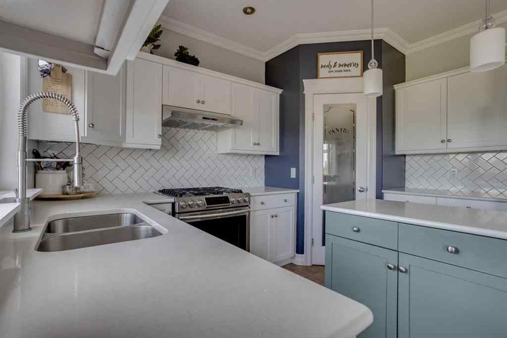 MLS® A2251120 - 117 Gravelstone Way  in Stonecreek Fort McMurray, Residential