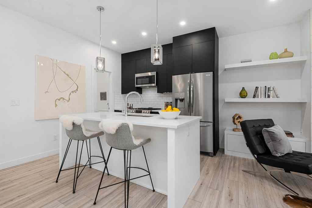 MLS® A2251123 - Unit #2 1523 20 Avenue NW in Capitol Hill Calgary, Residential