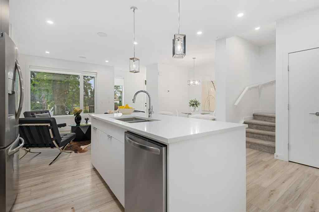MLS® A2251123 - Unit #2 1523 20 Avenue NW in Capitol Hill Calgary, Residential