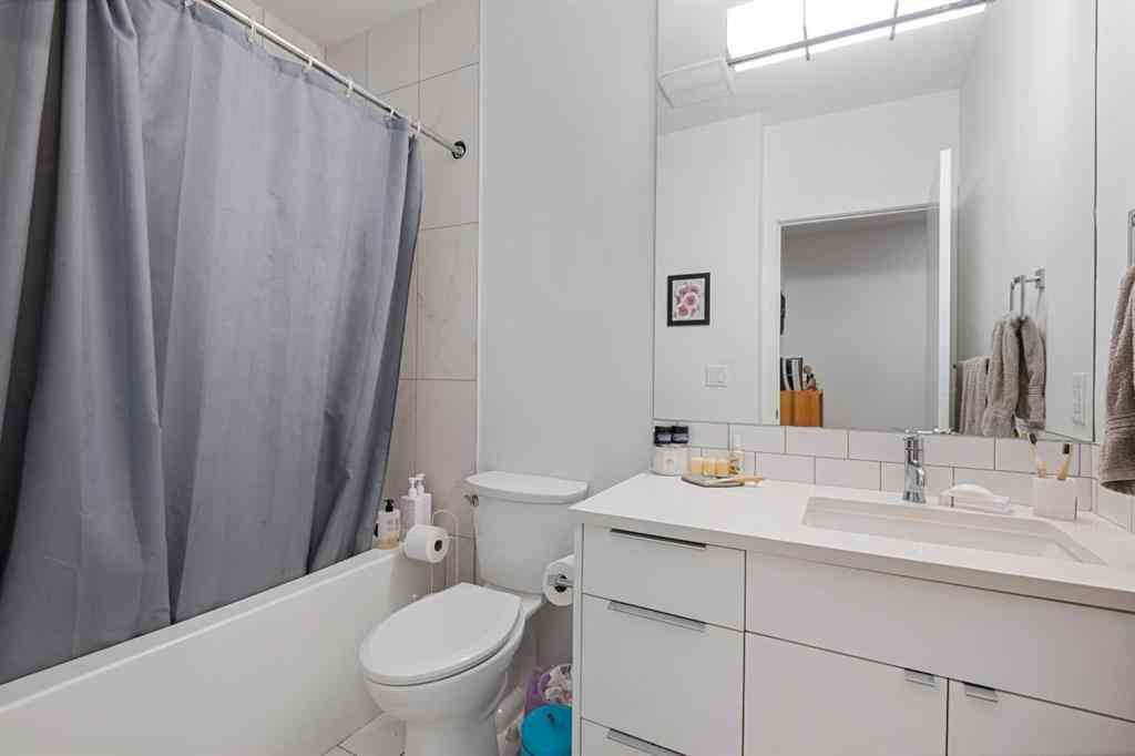 MLS® A2251123 - Unit #2 1523 20 Avenue NW in Capitol Hill Calgary, Residential