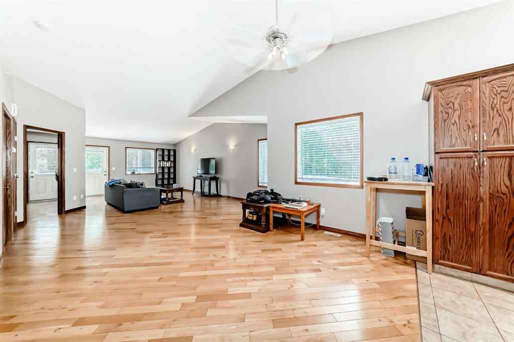 MLS® A2251133 - 5517 52 Avenue Close  in Dodds Lake Innisfail, Residential