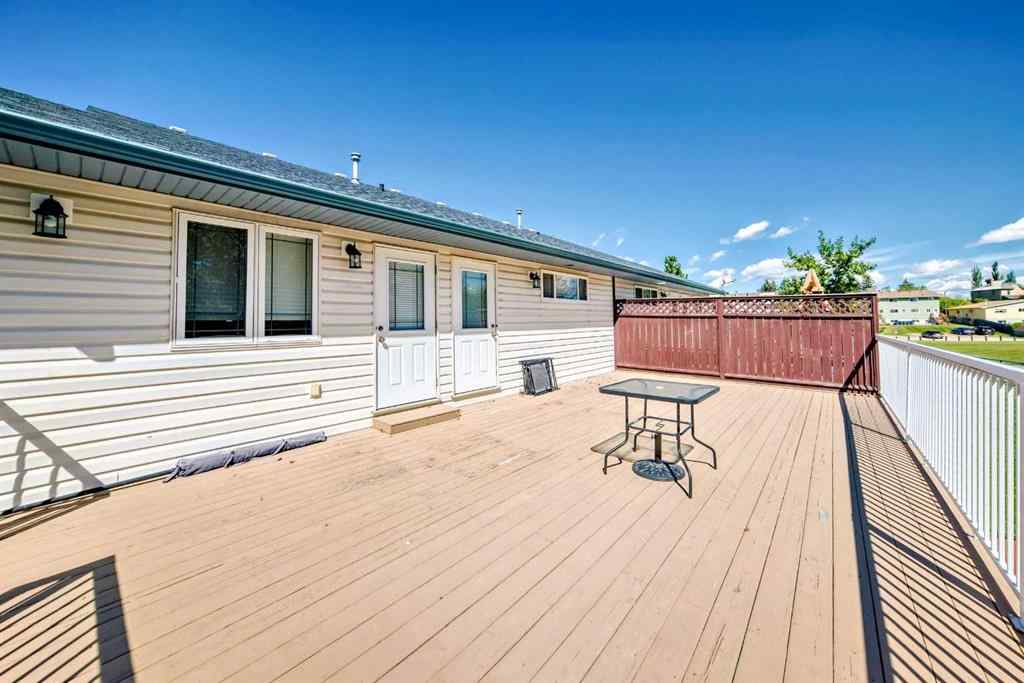 MLS® A2251133 - 5517 52 Avenue Close  in Dodds Lake Innisfail, Residential