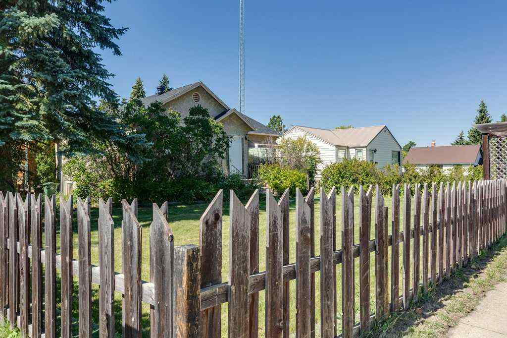 MLS® A2251136 - 4315 50 Avenue  in Downtown Innisfail Innisfail, Residential