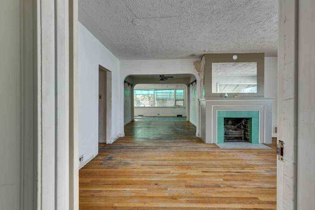 MLS® A2251136 - 4315 50 Avenue  in Downtown Innisfail Innisfail, Residential