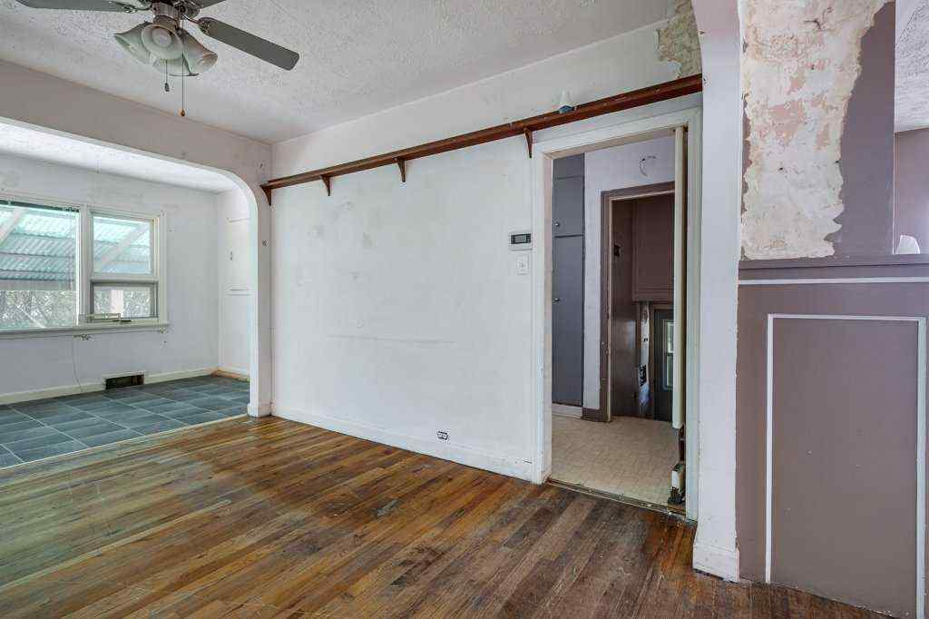 MLS® A2251136 - 4315 50 Avenue  in Downtown Innisfail Innisfail, Residential