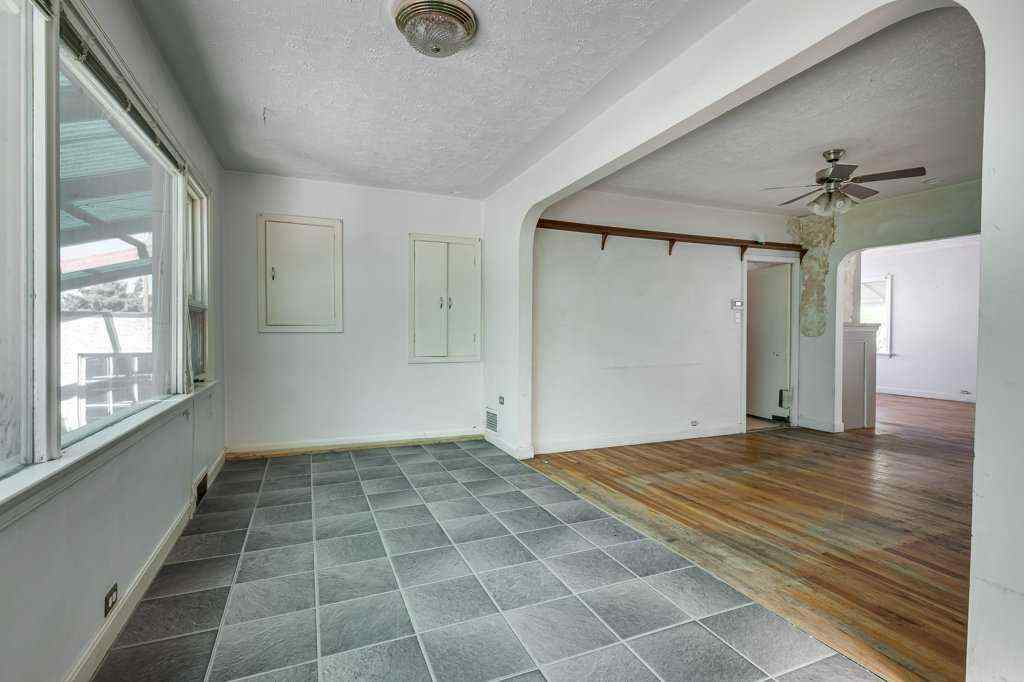 MLS® A2251136 - 4315 50 Avenue  in Downtown Innisfail Innisfail, Residential