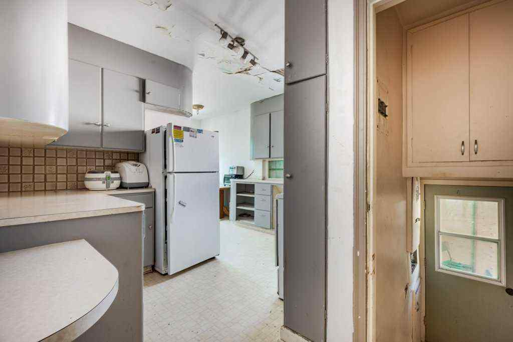 MLS® A2251136 - 4315 50 Avenue  in Downtown Innisfail Innisfail, Residential