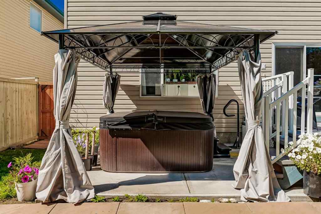 MLS® A2251140 - 186 Everstone Drive SW in Evergreen Calgary, Residential
