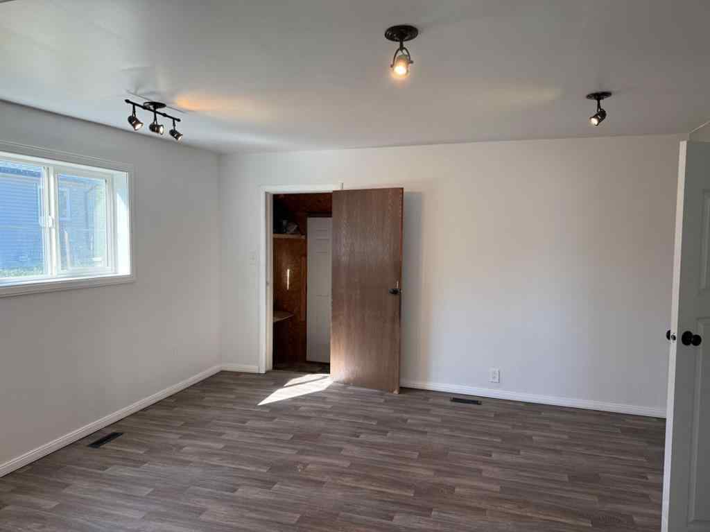 MLS® A2251142 - 4828 51 Street  in NONE Mirror, Residential