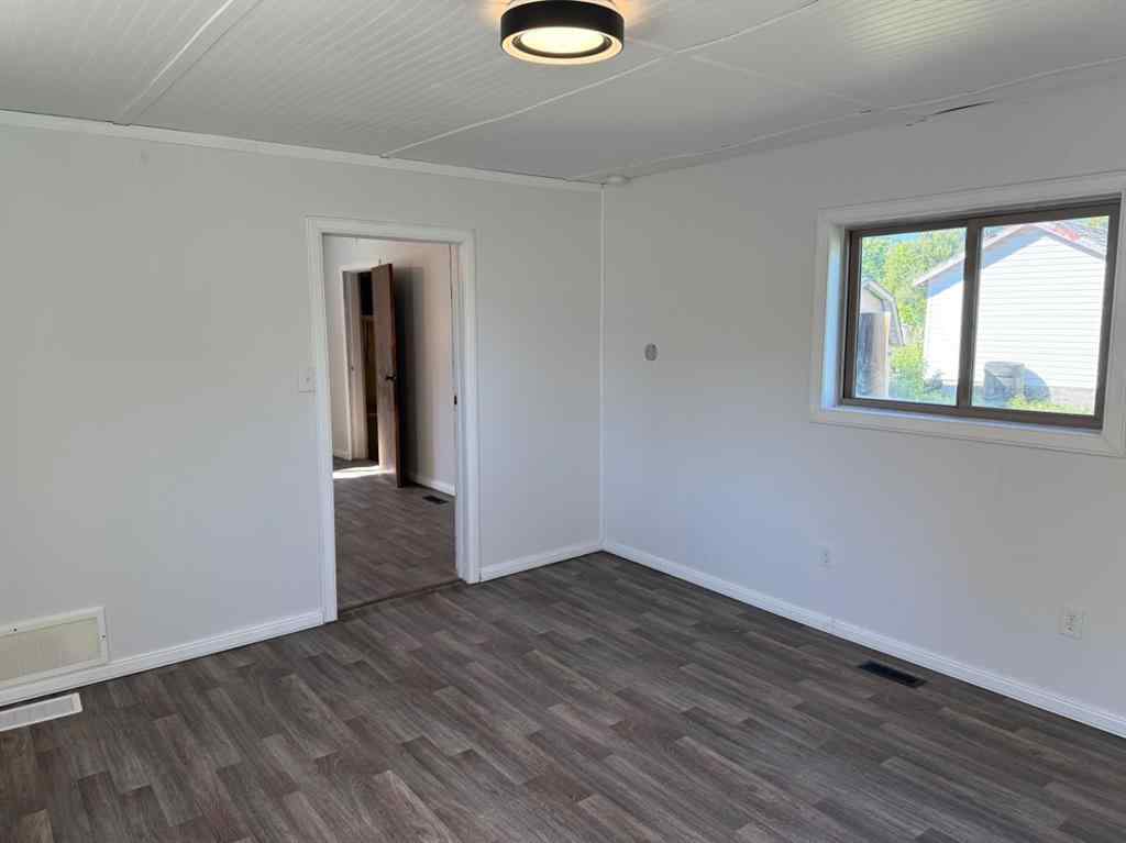 MLS® A2251142 - 4828 51 Street  in NONE Mirror, Residential