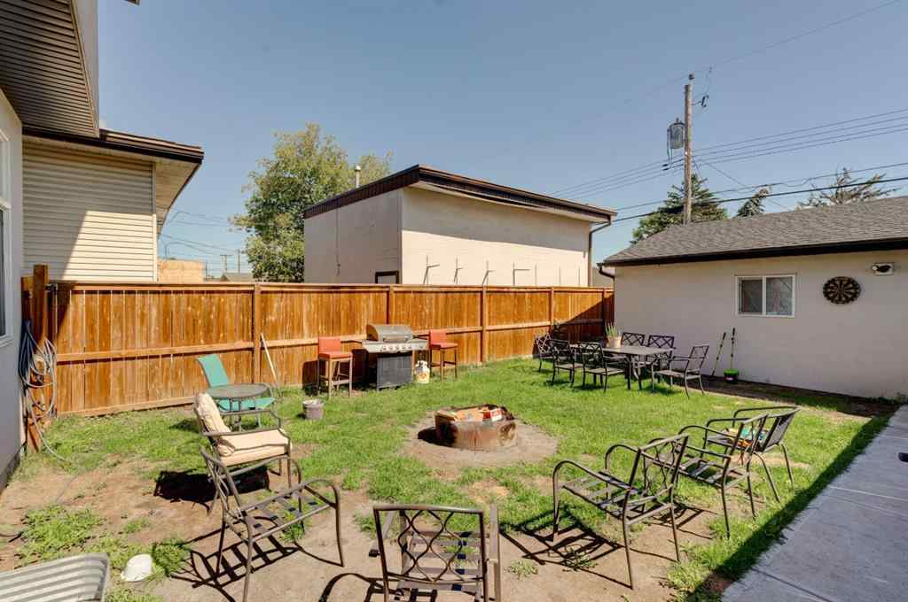 MLS® A2251143 - 2018 40 Street SE in Forest Lawn Calgary, Residential