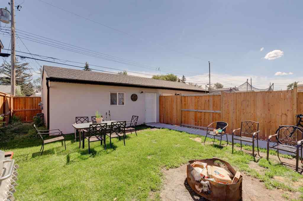 MLS® A2251143 - 2018 40 Street SE in Forest Lawn Calgary, Residential
