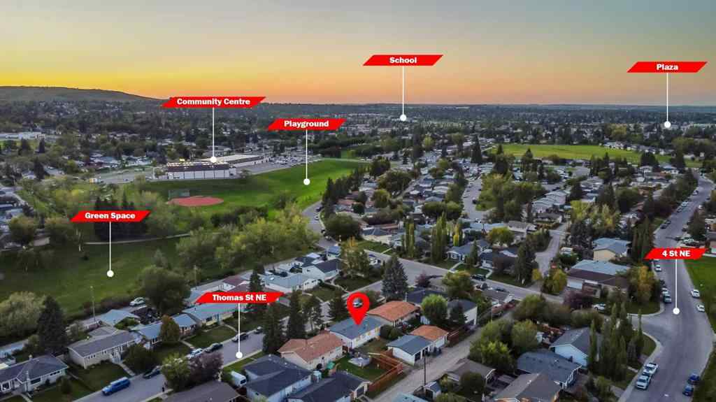 MLS® A2251145 - 5242 Thomas Street NE in Thorncliffe Calgary, Residential