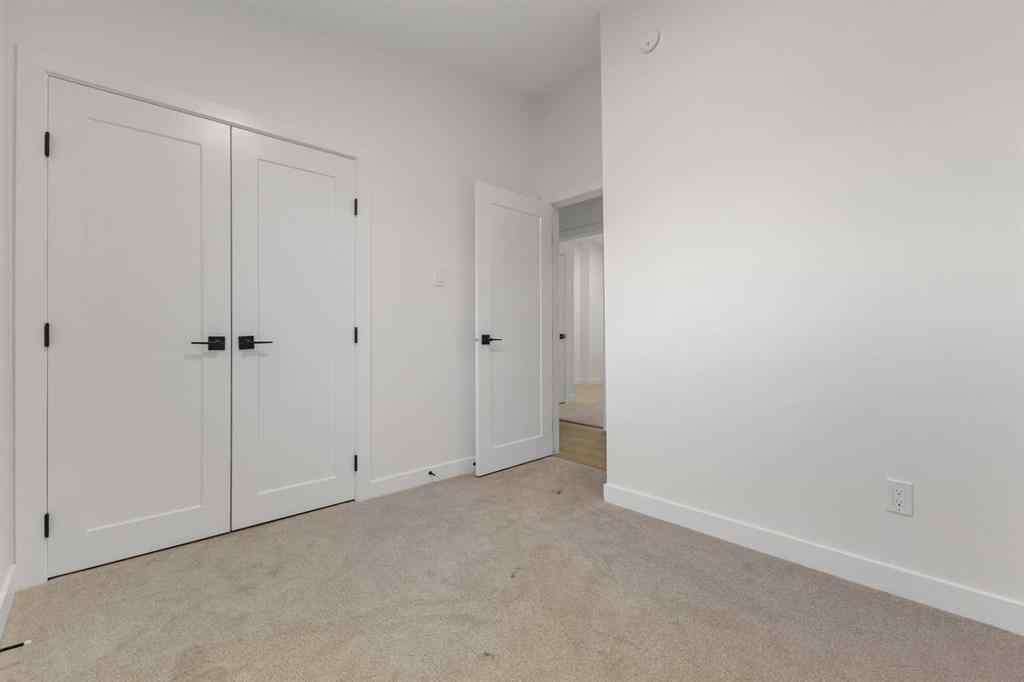 MLS® A2251145 - 5242 Thomas Street NE in Thorncliffe Calgary, Residential