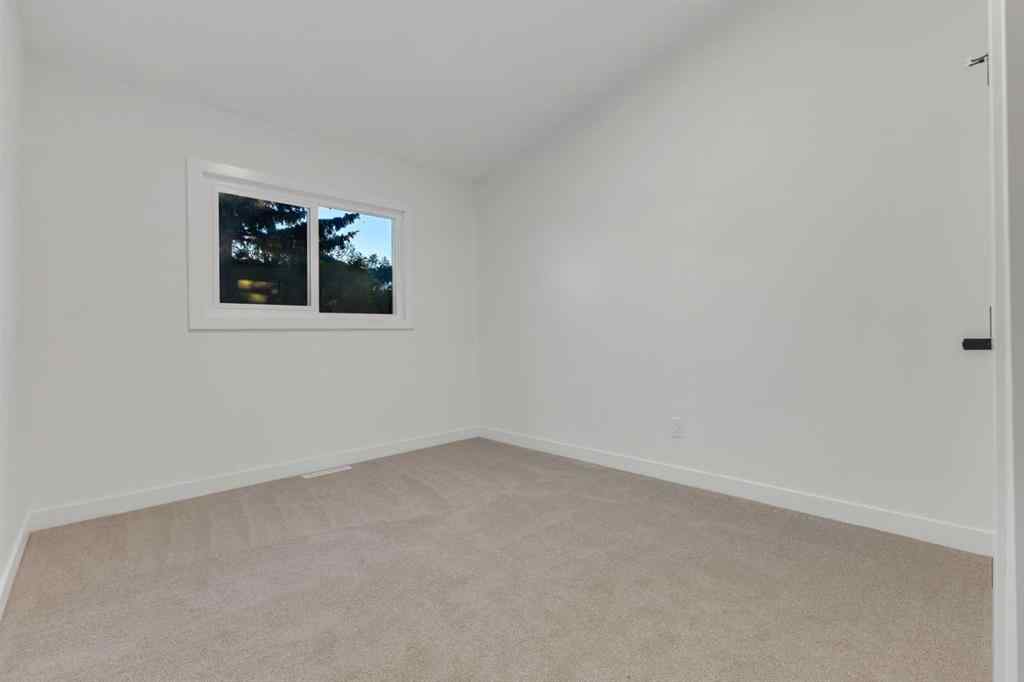 MLS® A2251145 - 5242 Thomas Street NE in Thorncliffe Calgary, Residential